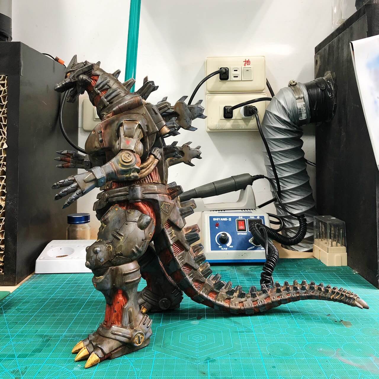 三式機龍(軟膠改色)的第6張圖片