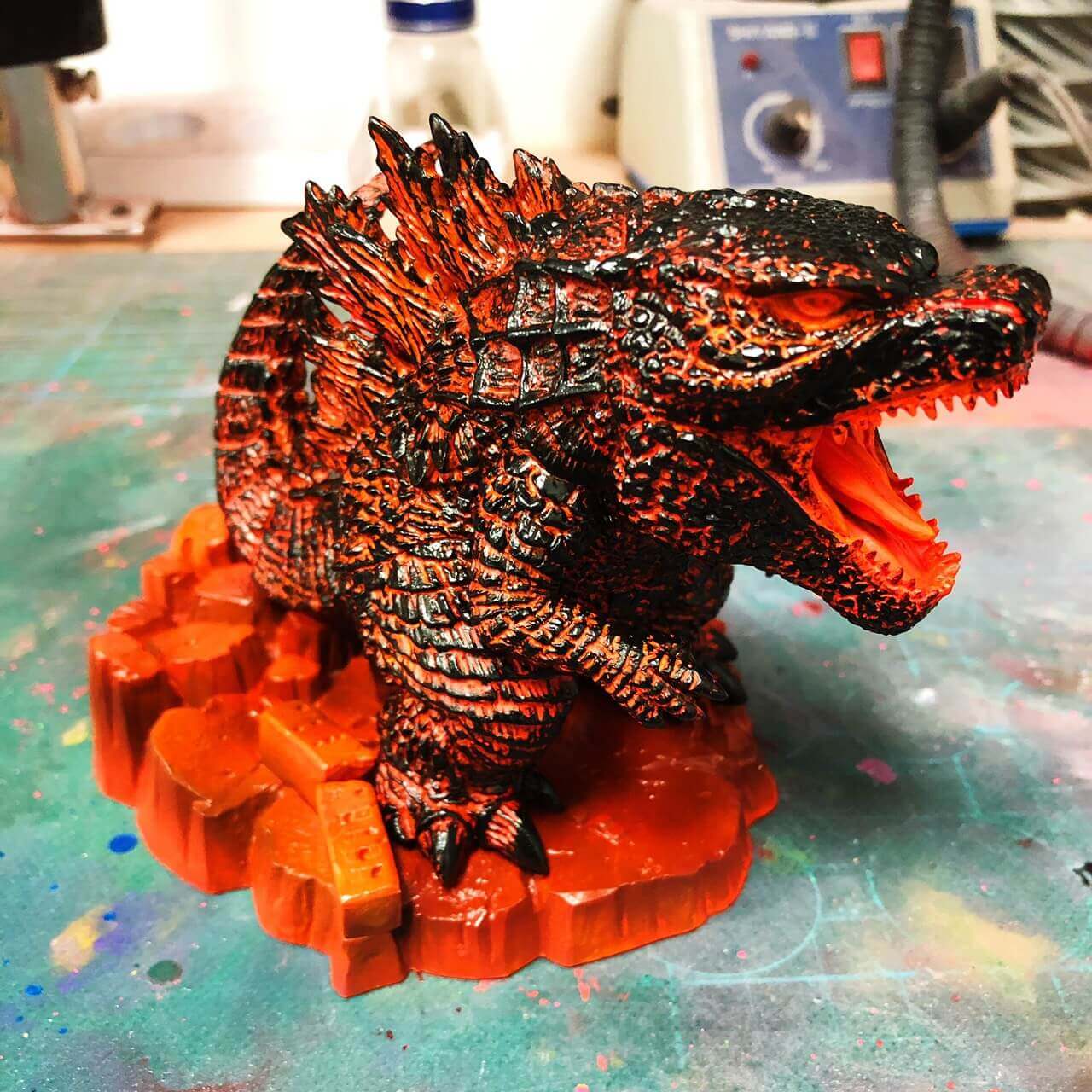 小傳奇哥吉拉(紅蓮配色)的第2張圖片