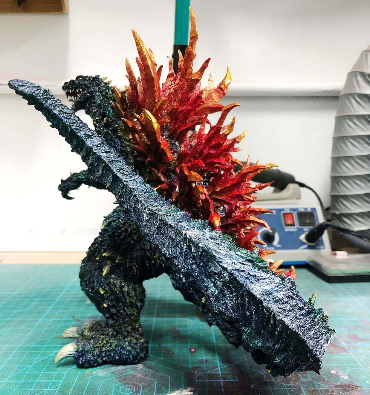 千禧哥吉拉(金屬感上色)的第5張圖片