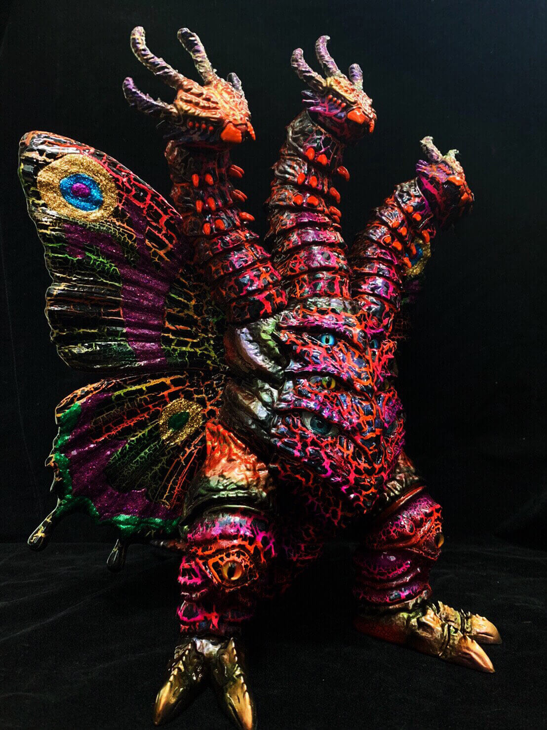 三頭摩斯拉的第5張圖片