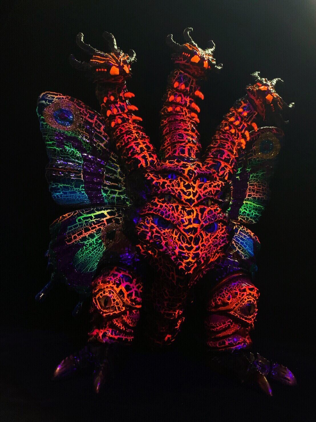 三頭摩斯拉的第9張圖片